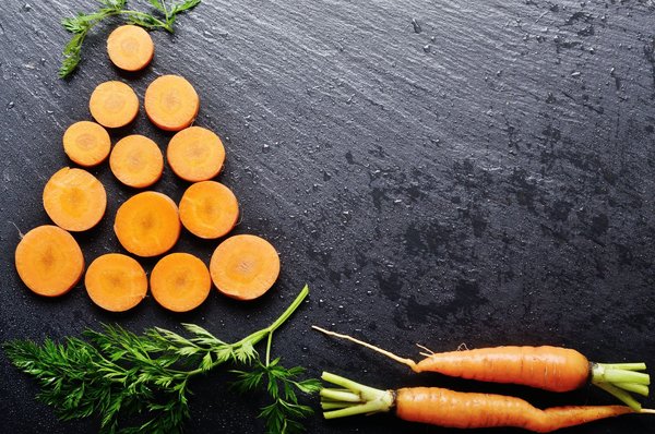 How to Style Culottes for a Modern Take on the Classic Wide-Leg Trousers?